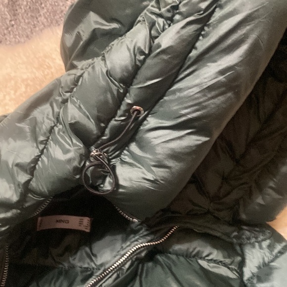 Dark green hooded zip front puffer coat size S - Picture 6 of 11